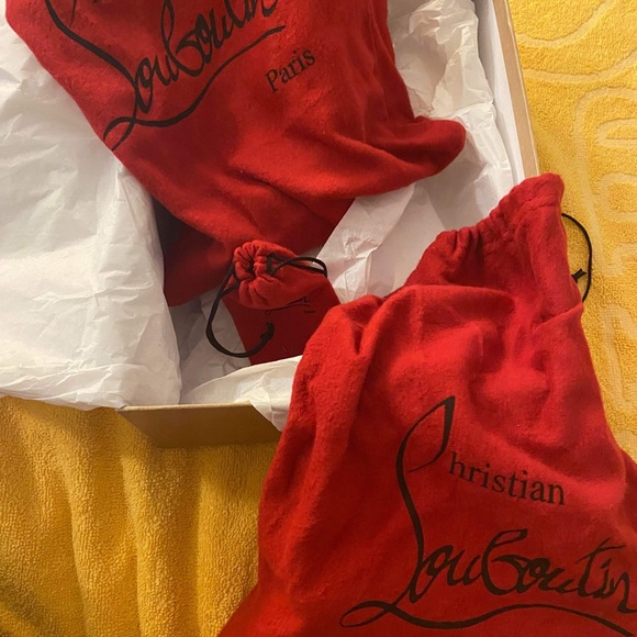 christian louboutin So Kate  8.5 - Picture 4 of 7